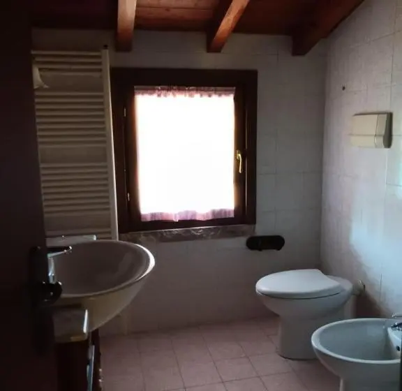 Huoneisto 1 Makuuhuone Puutarhanäkymä, Oasi Del Garda 4