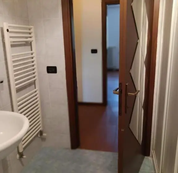 Huoneisto 1 Makuuhuone Puutarhanäkymä, Oasi Del Garda 4