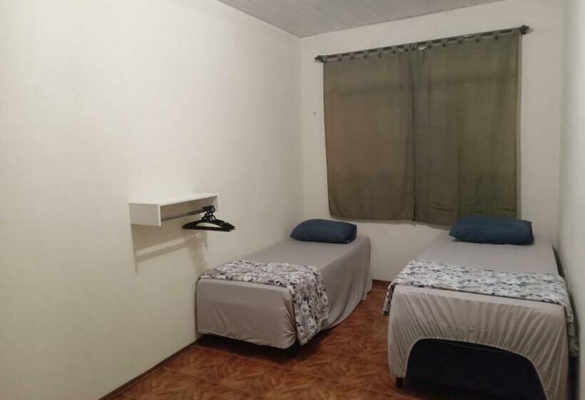 غرفة قياسية حمام مشترك, Pousada Alvinópolis