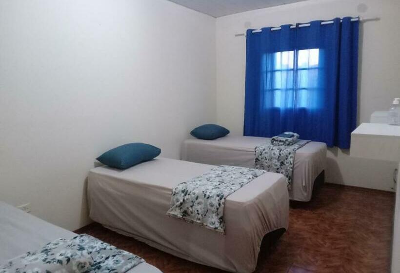 غرفة رباعية اقتصادية مع حمام مشترك, Pousada Alvinópolis