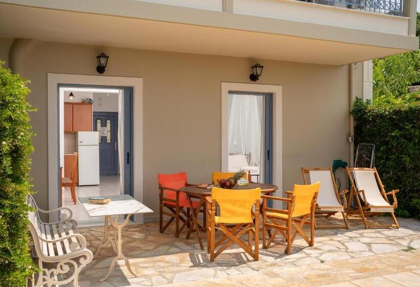 침실 2개 아파트, Agnanti Studios