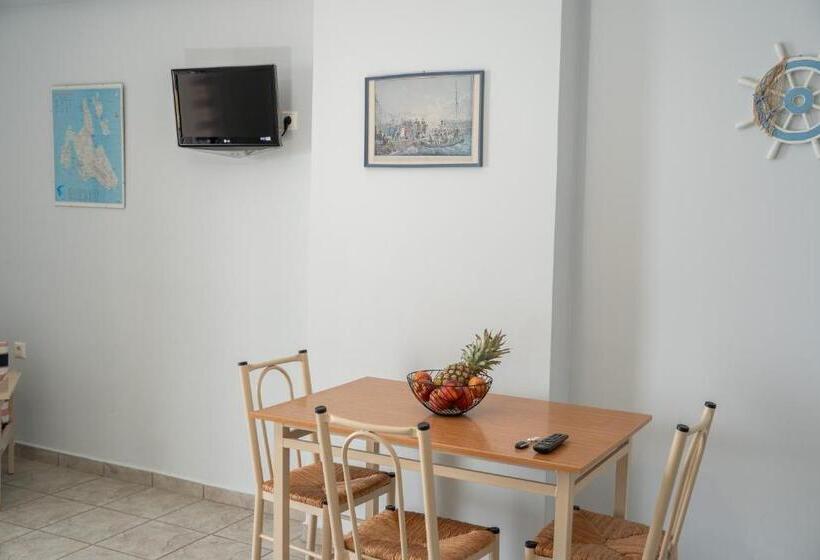 스탠다드 스튜디오 바다 전망, Agnanti Studios