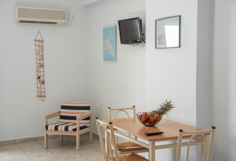 스탠다드 스튜디오 바다 전망, Agnanti Studios