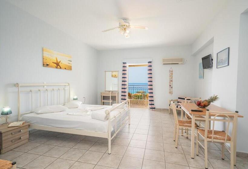 스탠다드 스튜디오 바다 전망, Agnanti Studios