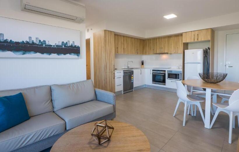 Apartamento 1 Dormitório com Sacada, Annexe Apartments