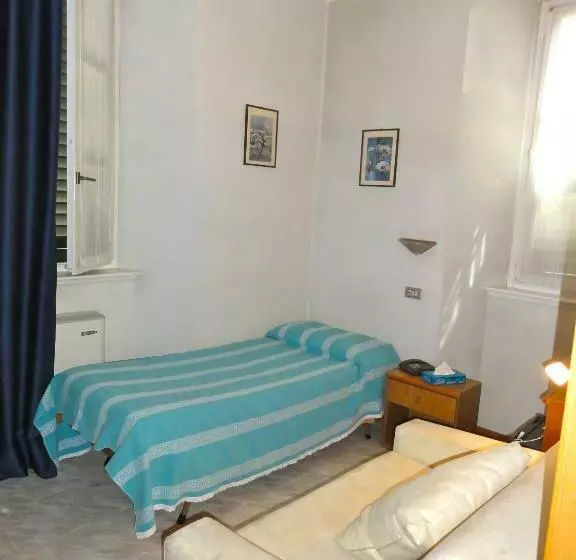 Standard Yhden Hengen Huone, Albergo Ristorante Grigna