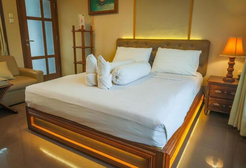 Quarto Estandar, Family Hotel Gradia 2