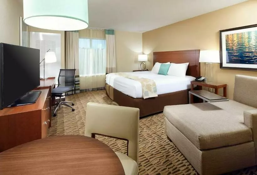 キングサイズベッドのスイートルーム, Hawthorn Suites By Wyndham Wheeling At The Highlands