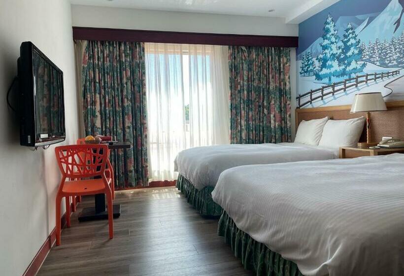 اتاق کلاسیک, Howard Kenting Wonder House