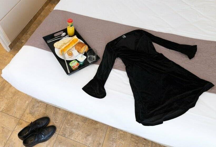 اتاق سوپریور, Le Saint Germain