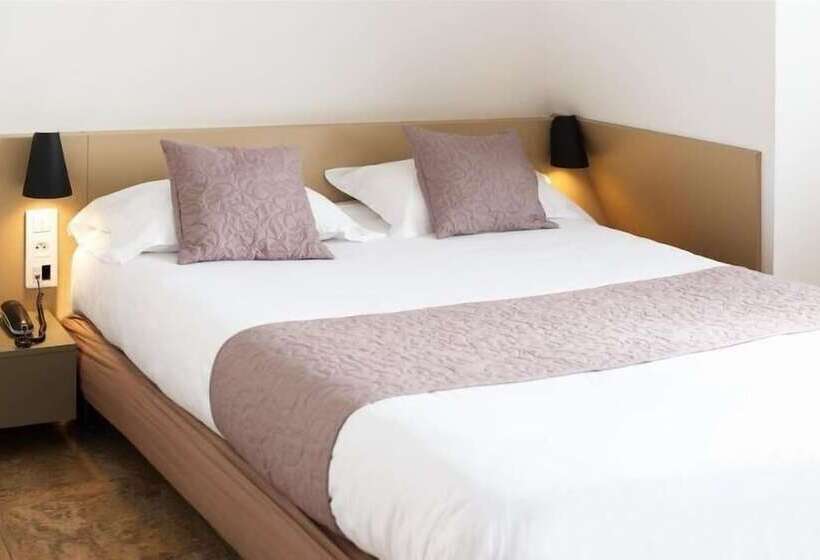 اتاق سوپریور, Le Saint Germain