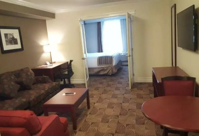 ジュニアスイート, Kindersley Inn