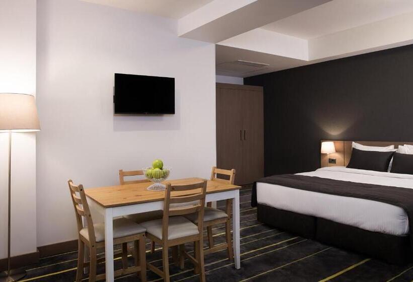 스탠다드 발코니 스튜디오, Nova Hotel Yerevan