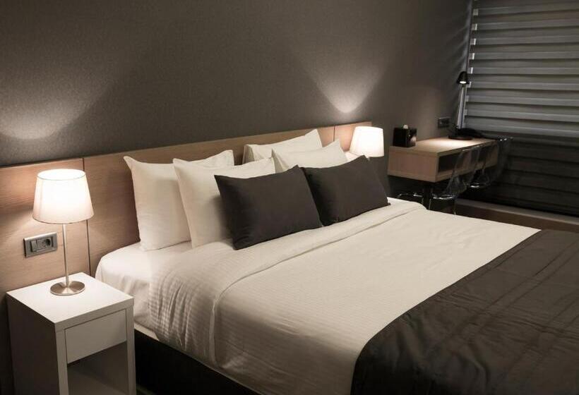 스탠다드 발코니 스튜디오, Nova Hotel Yerevan