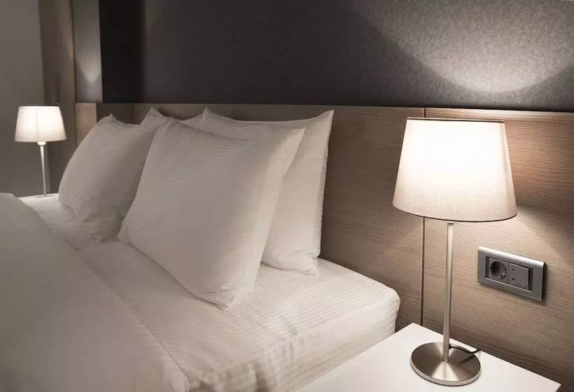 اتاق استاندارد, Nova Hotel Yerevan
