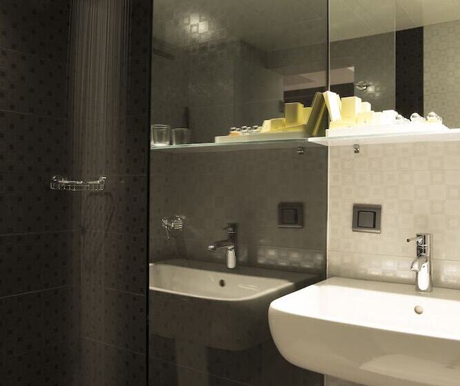 디럭스 룸, Nova Hotel Yerevan