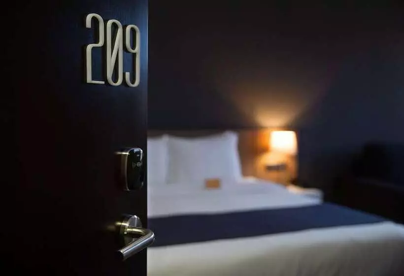 اتاق لوکس, Nova Hotel Yerevan