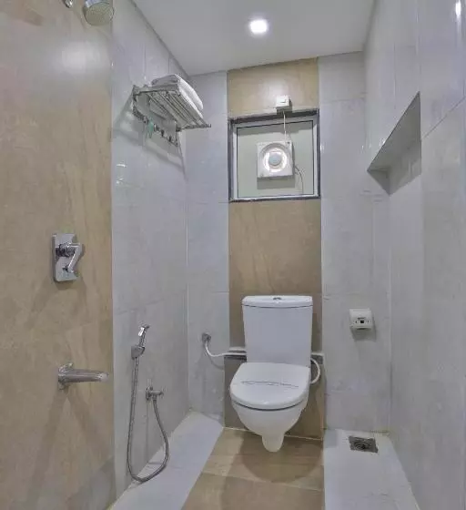 Chambre Triple Classique, Planet