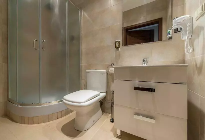 اتاق کلاسیک سه تخته, Riviera Resort Airport Modlin
