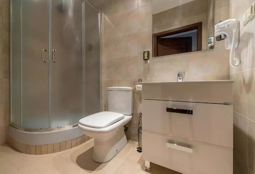 اتاق استاندارد یک نفره, Riviera Resort Airport Modlin