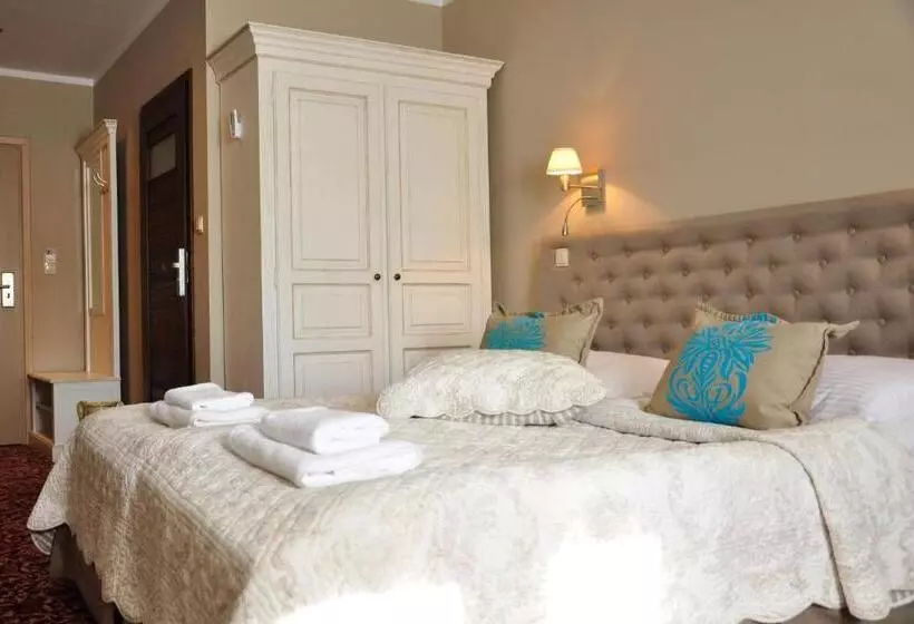 اتاق استاندارد, Riviera Resort Airport Modlin