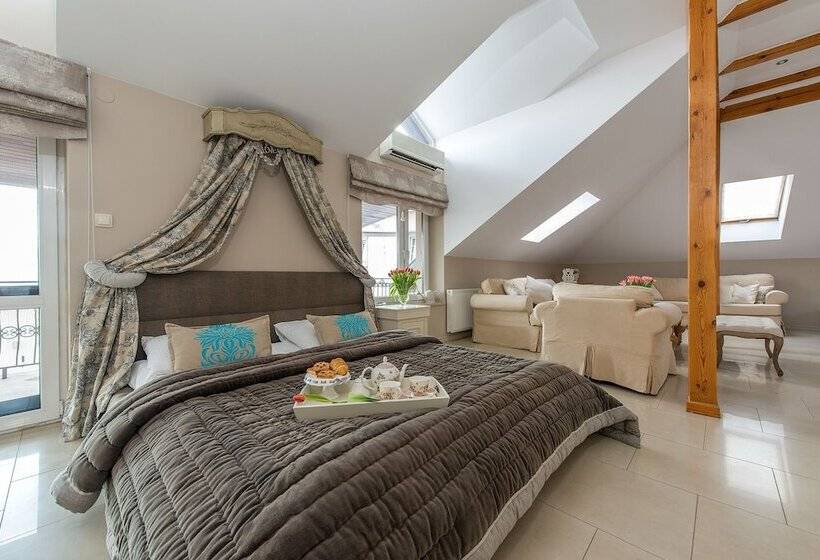 Апартаменты Deluxe 1 Спальня, Riviera Resort Airport Modlin