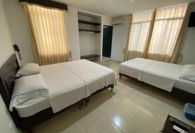 标准间, Torres Del Llano