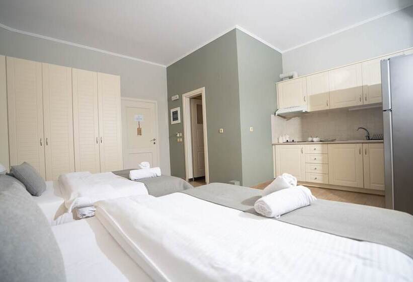 דירת חדר, Zoe Seaside Resort