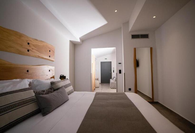 חדר סטנדרט עם מיטת קינג, Zoe Seaside Resort