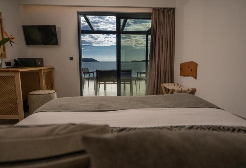 Номер Deluxe Вид на Море с Балконом, Zoe Seaside Resort