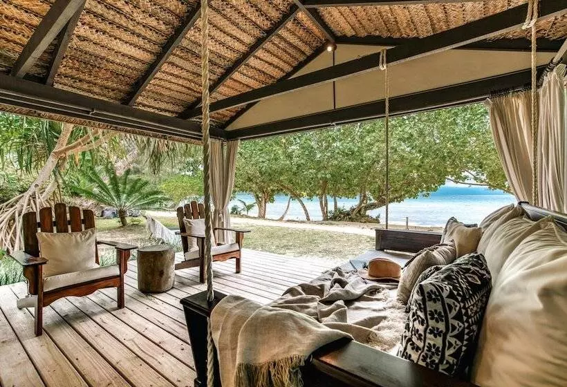 Standard-bungalow, Matangi Private Island Resort