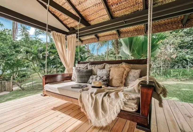 Standard-bungalow, Matangi Private Island Resort
