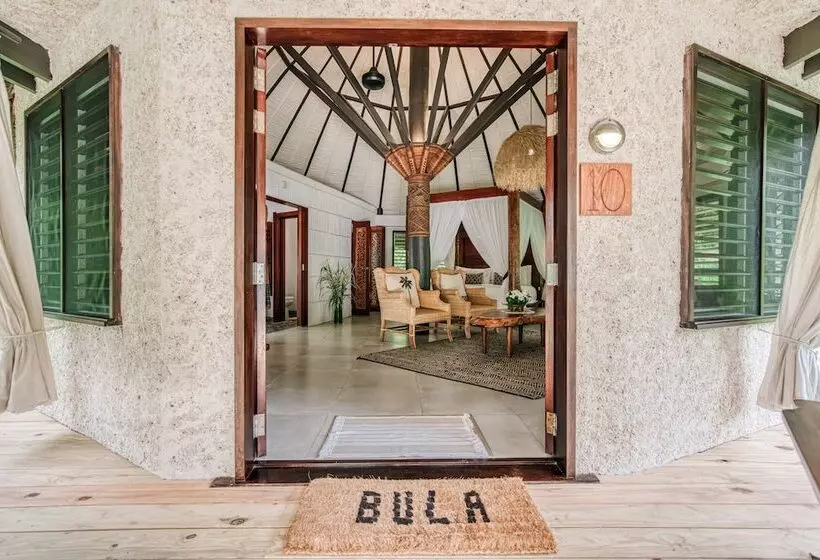 Standard-bungalow, Matangi Private Island Resort