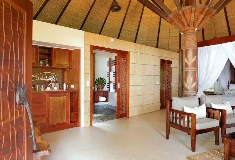 Standard-bungalow, Matangi Private Island Resort