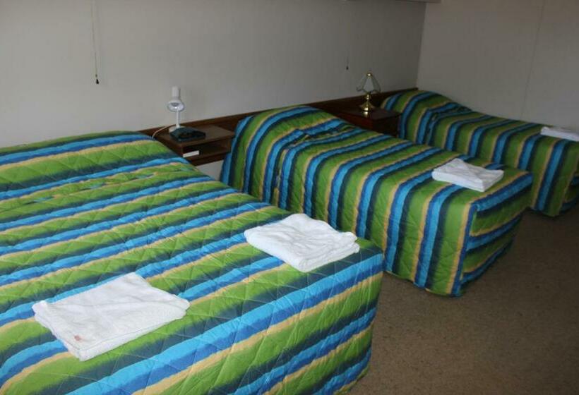패밀리 룸, Portland Retro Motel