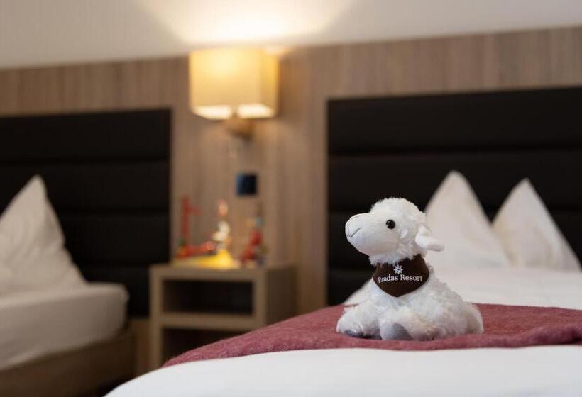 침실 3개 아파트, Pradas Resort Brigels