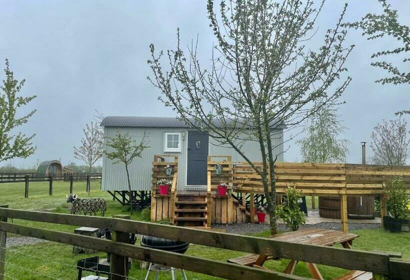 חדר סטנדרט נוף לגינה, Skipbridge Farm Glamping