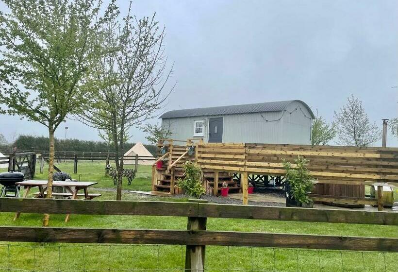 חדר סטנדרט נוף לגינה, Skipbridge Farm Glamping