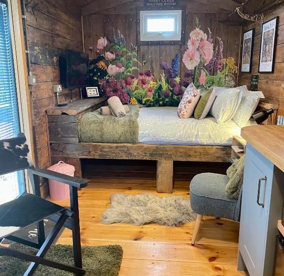 חדר סטנדרט, Skipbridge Farm Glamping