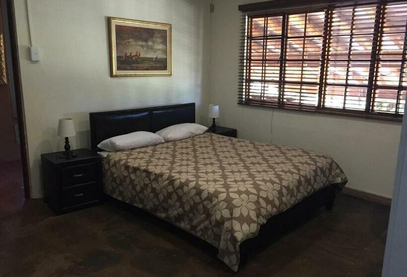 デラックスファミリールーム, The Cradle Berry Farm