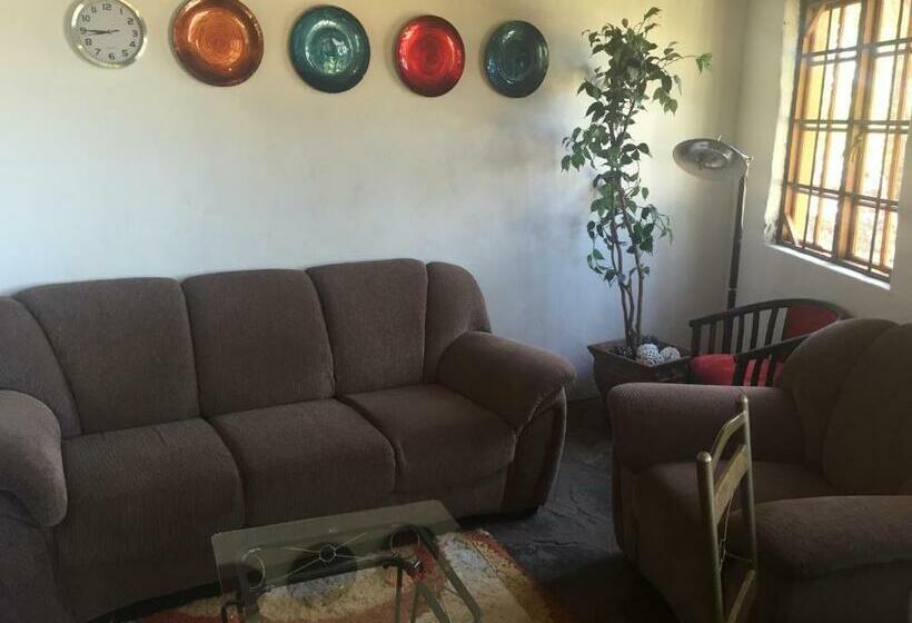 ファミリーステューディオ, The Cradle Berry Farm