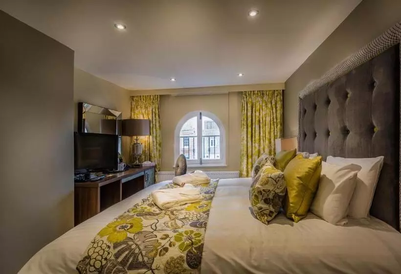 デラックスルーム, The Golden Lion Hotel, St Ives, Cambridgeshire