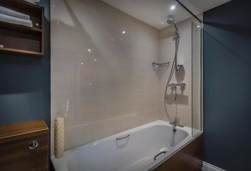 デラックススイート, The Golden Lion Hotel, St Ives, Cambridgeshire