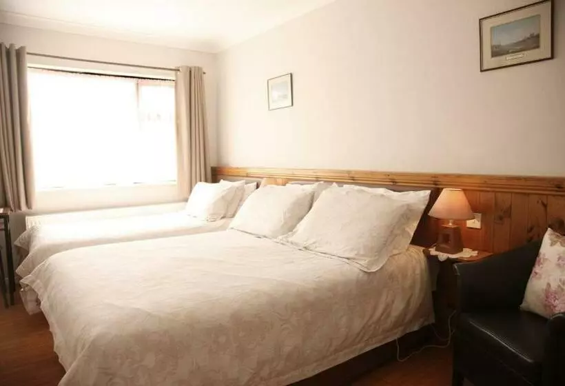 Comfort Triple Room
