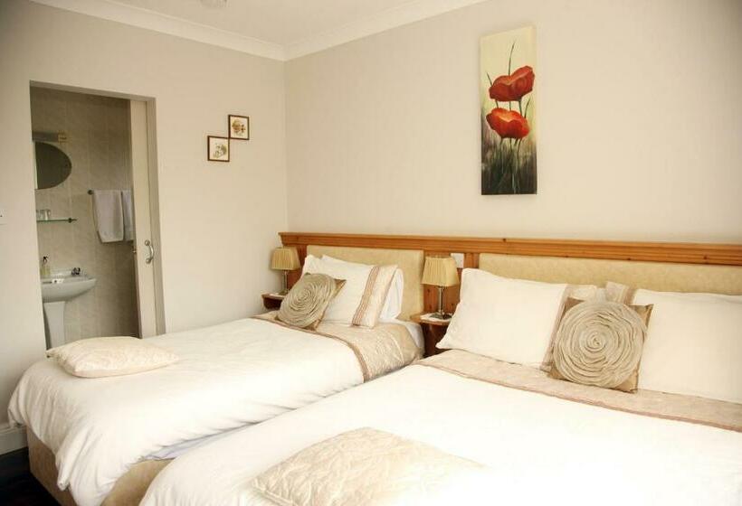 غرفة كومفورت ثلاثية, Torine House