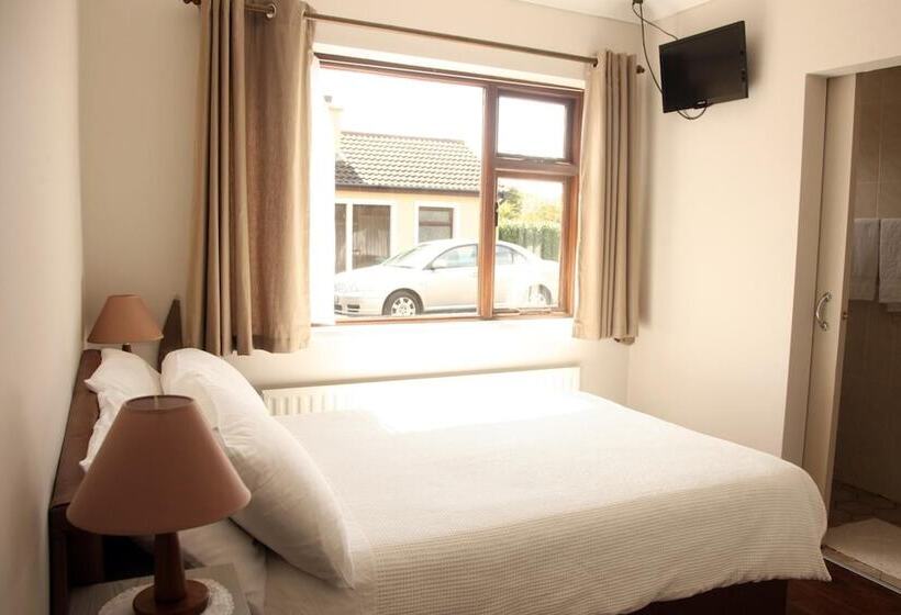 غرفة قياسية, Torine House