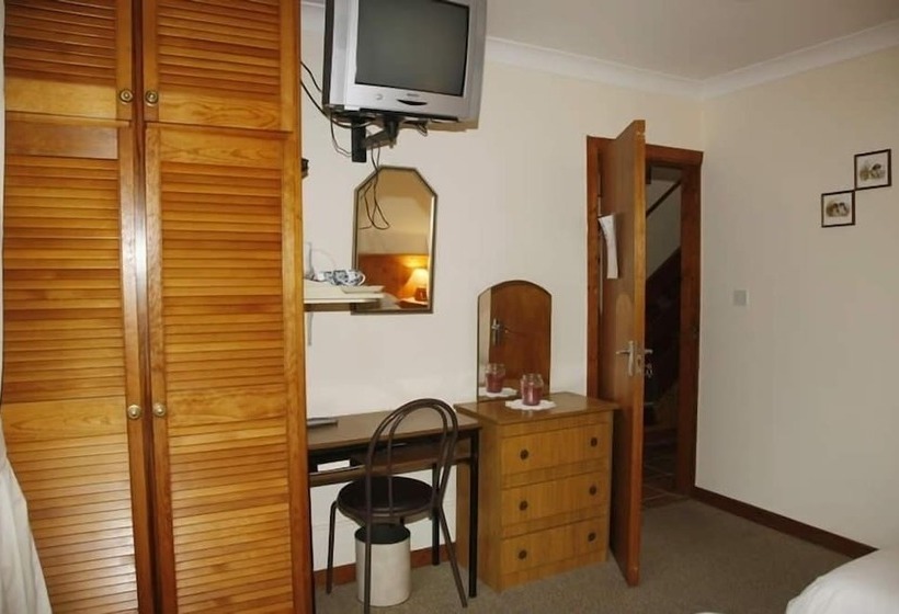 غرفة قياسية, Torine House