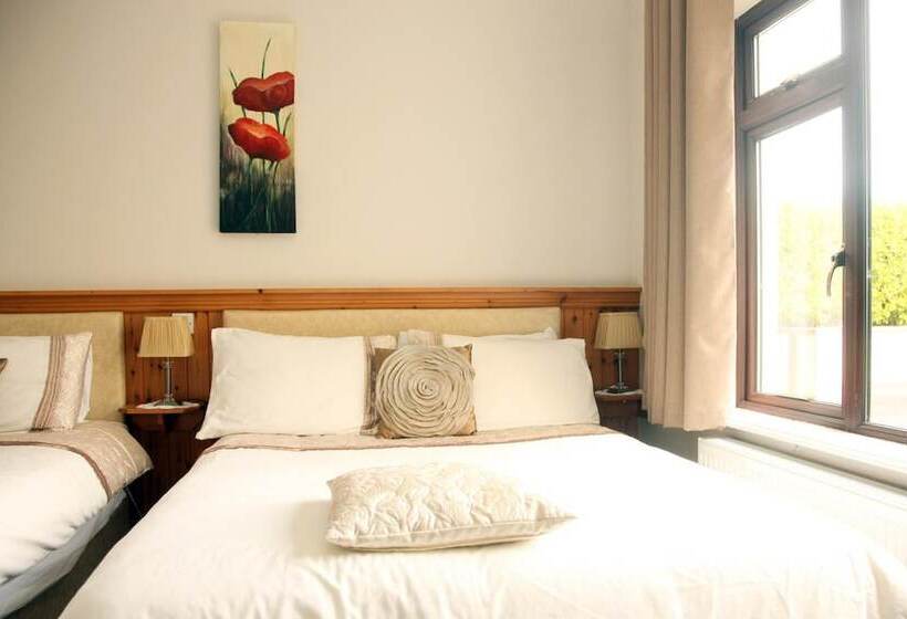 غرفة عائلية, Torine House