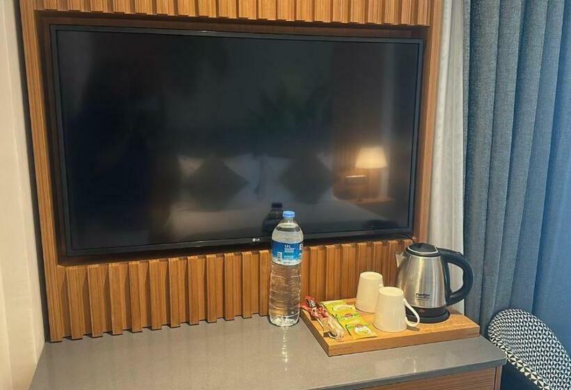 غرفة قياسية سرير كينج, Palm Hills Hotel Bodrum