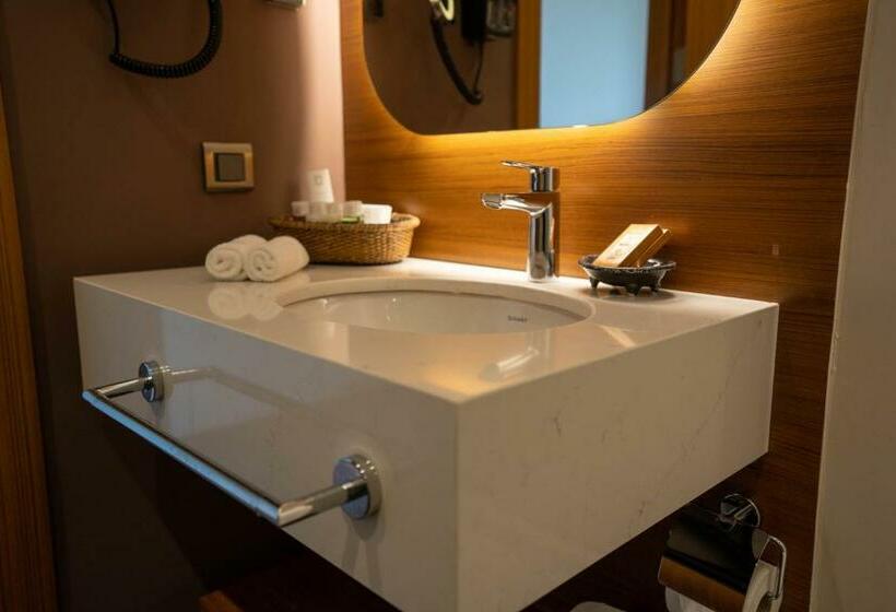 غرفة قياسية سرير كينج, Palm Hills Hotel Bodrum